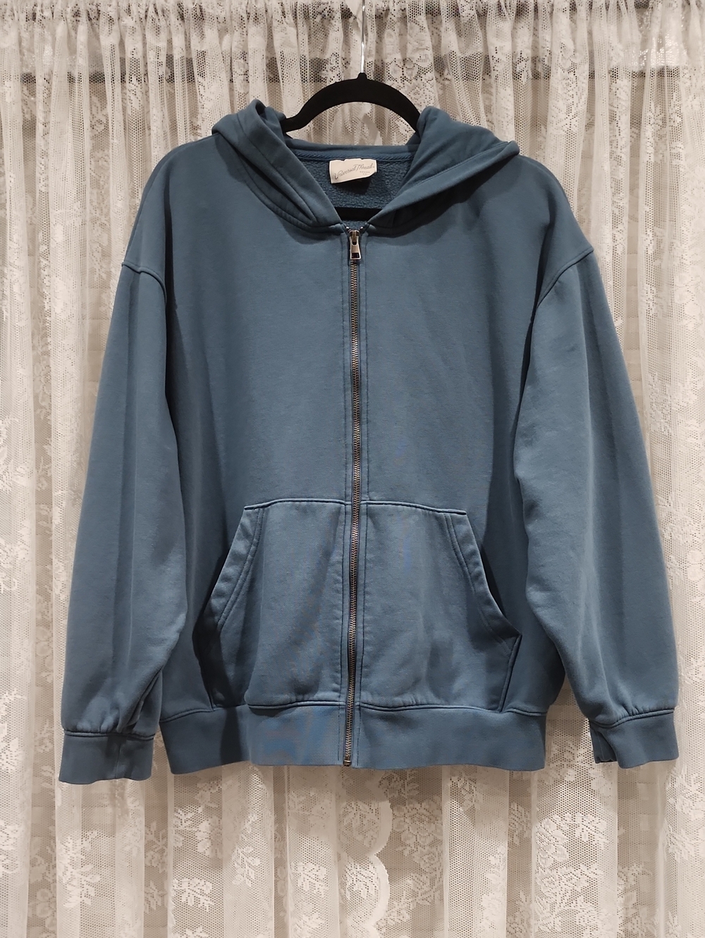 UNIVERSAL THREAD ZIP-UP HOODIE